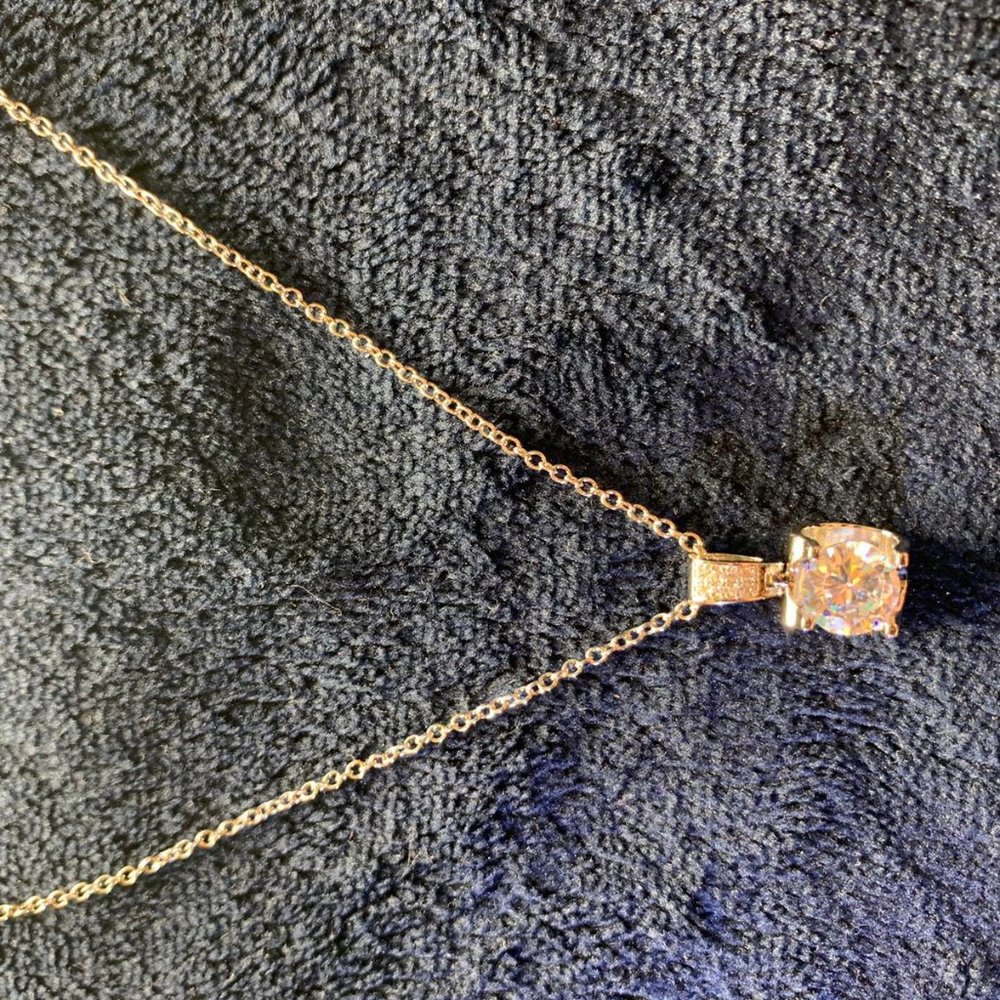 NEW Elegant 925 Silver Necklace - Picture 2 of 3